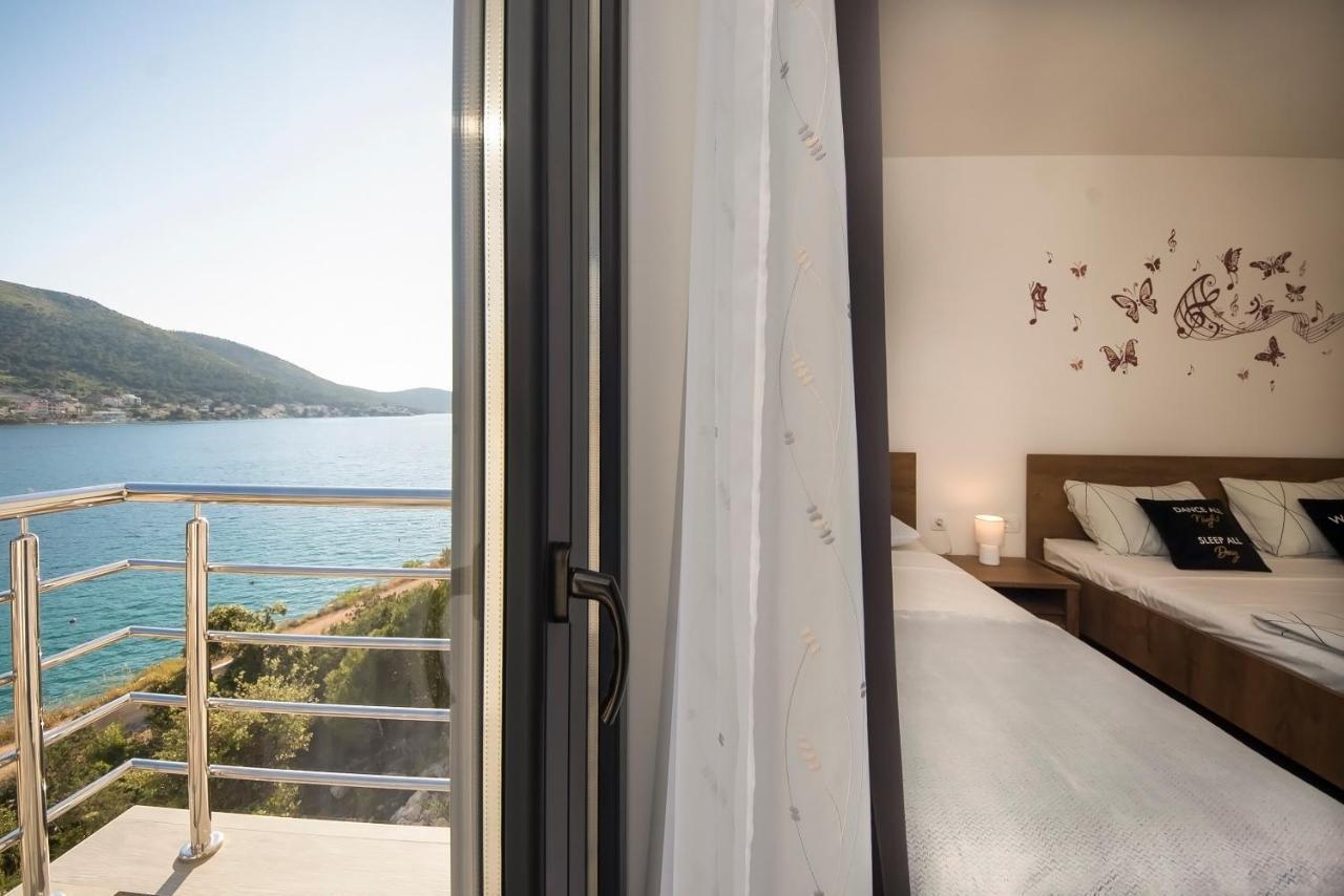 Apartments Suzy Šibenik Екстериор снимка