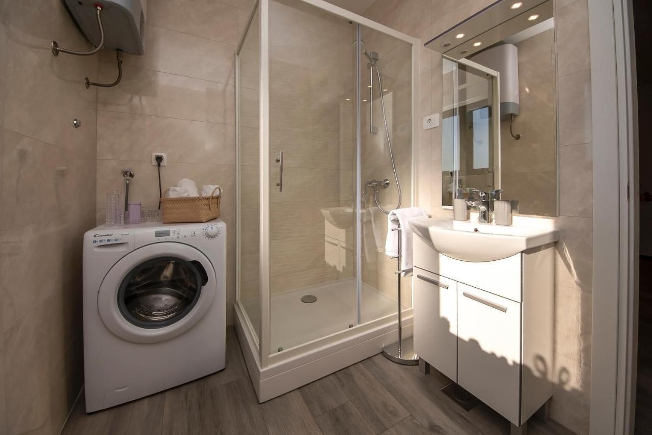 Apartments Suzy Šibenik Екстериор снимка